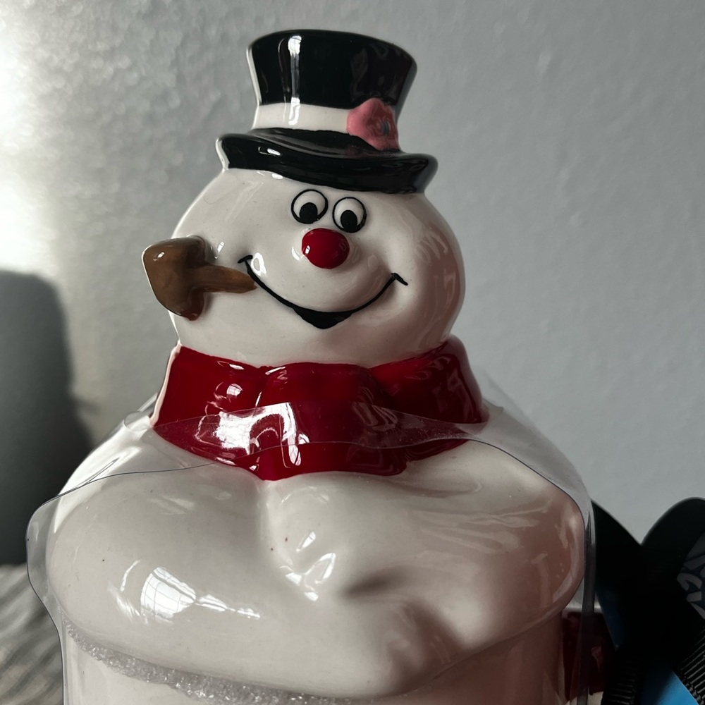 NEW Rae Dun Frosty the snowman holiday mug